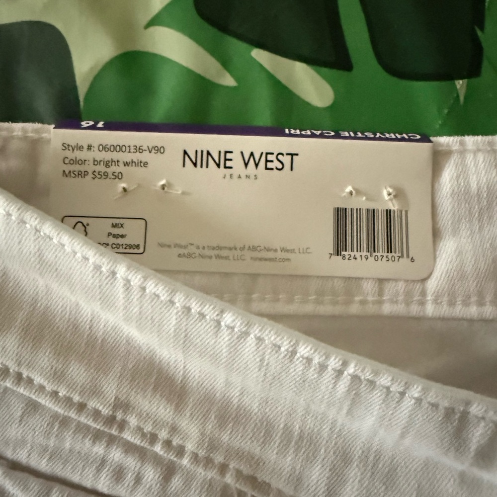 New Nine West Jeans White Denim Chrystie Capri 16 NWT - Picture 4 of 7